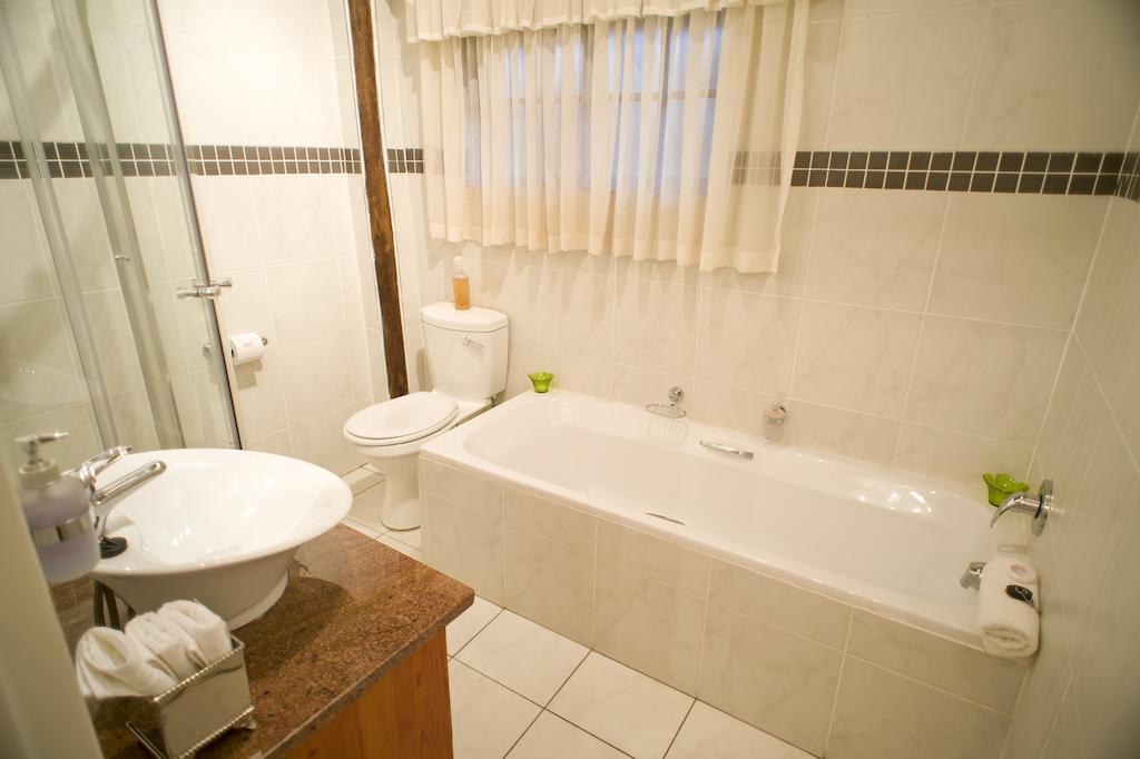The Willows Guesthouse Bloemfontein Exterior foto